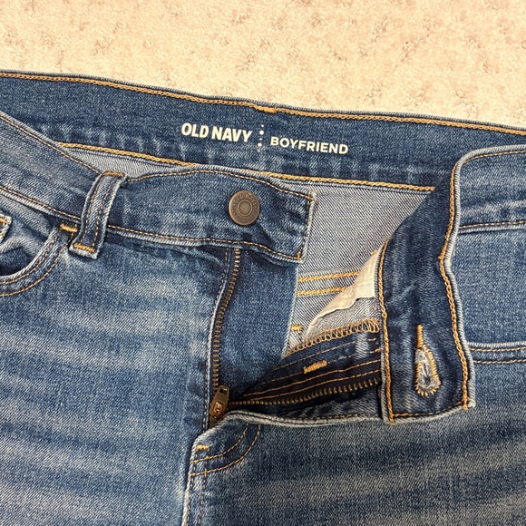 Old Navy Boyfriend Distressed Denim Shorts Womens Size 4 Blue Jean Festival Fun - Picture 5 of 10